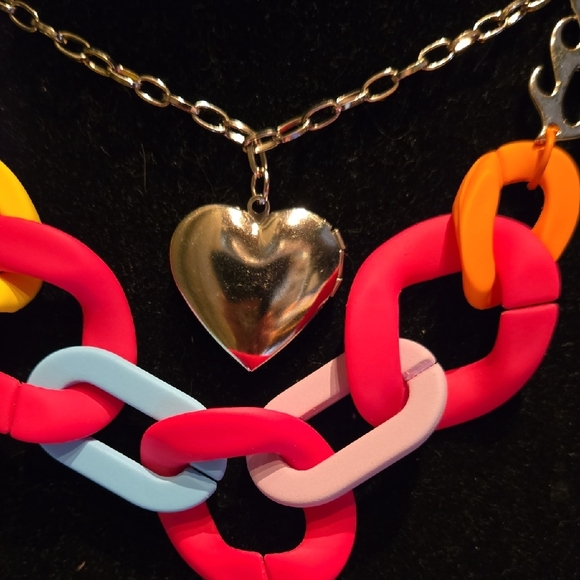 Colorful Chain Necklace with Heart Pendant - Picture 12 of 13